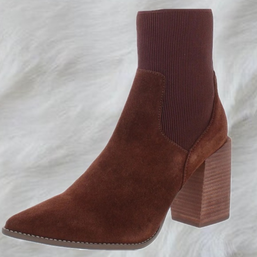 New in Box▪️Steve Madden▪️Arrange Suede Pointed Toe Booties▪️Sz 5.5▪️$99 Retail
